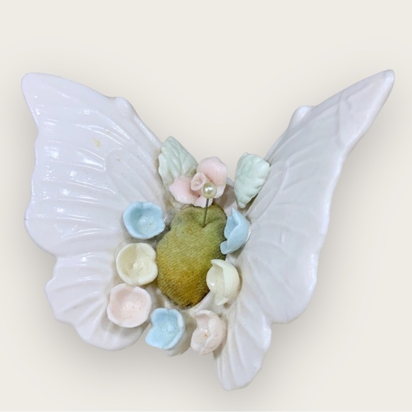 VINTAGE, ARDALT, Flower Adorned BUTTERFLY  Pet PIN CUSHION  Capodimonte … - Picture 1 of 11